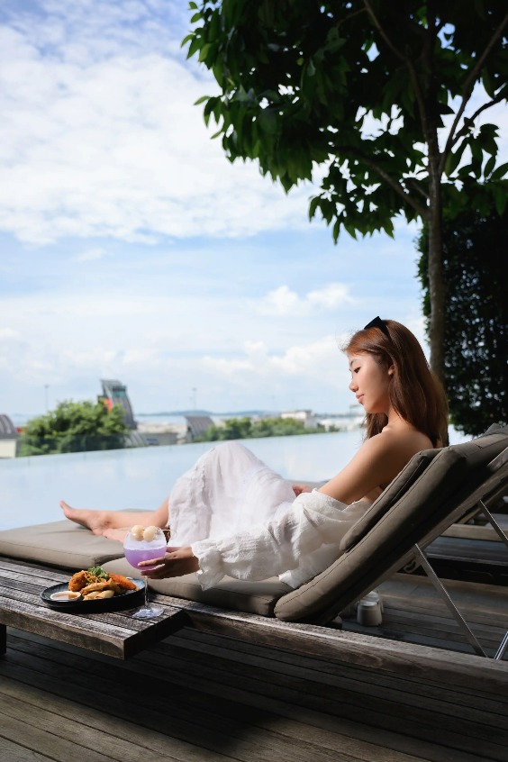 Outdoor Infinity Pool